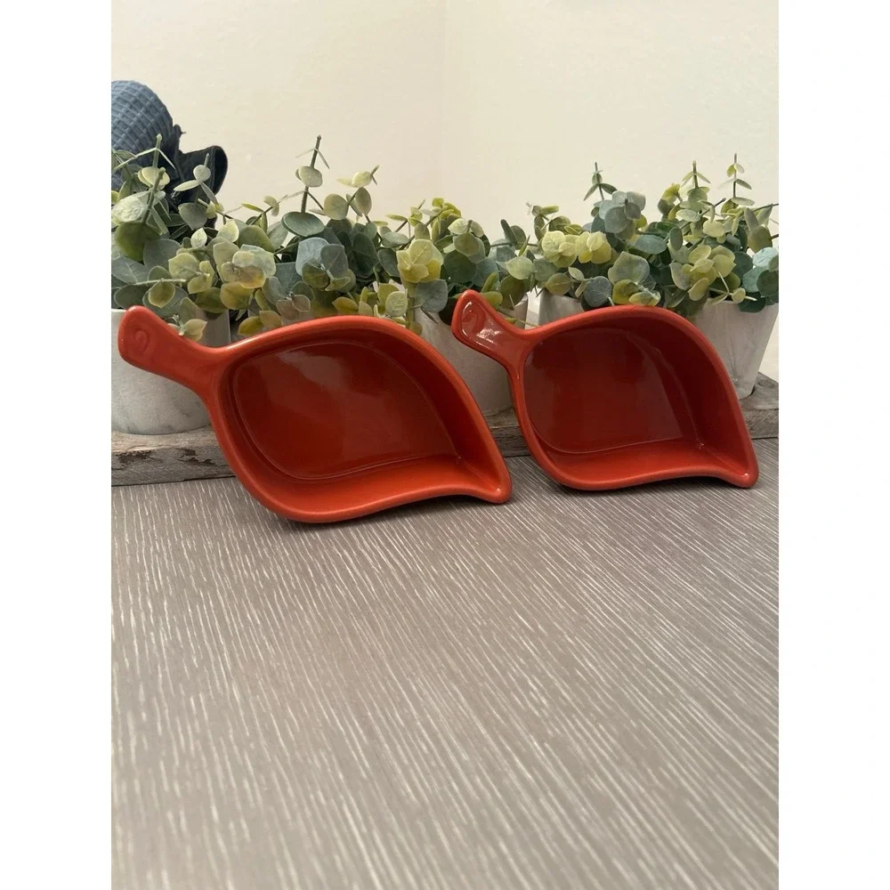 Chantal ceramic leaf-shaped ramekin or baking dish NWT‎
